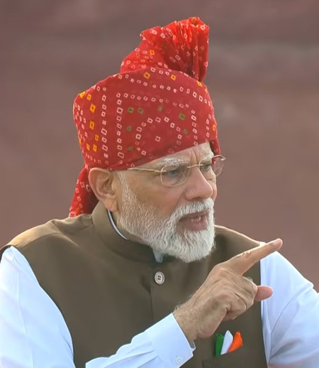 पीएम मोदी का लालकिला से ऐलान, खिलाड़ियों की खोज के लिए चलेगा 'प्रतिभा खोज' अभियान