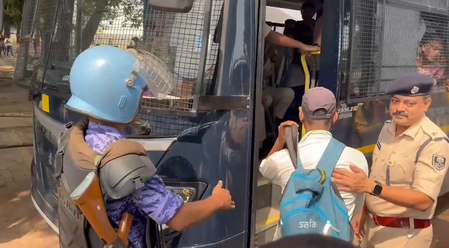 बिहार पुलिस ड्राइवर भर्ती को लेकर पटना में हंगामा, उम्मीदवारों ने महिलाओं के लिए आरक्षित खाली पदों को भरने की मांग की
