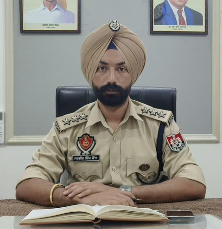 पंजाब : बरनाला लाठीचार्ज मामले में कार्रवाई, डीएसपी सतवीर सिंह सस्पेंड