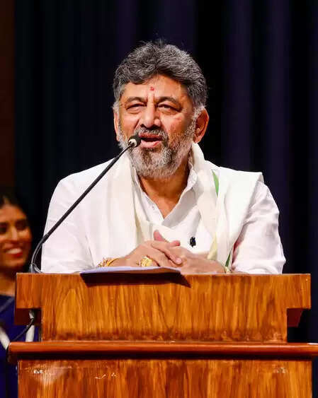 सख्त फैसला : कर्नाटक में कर्मचारियों को सुबह 10 बजे तक ऑफिस पहुंचना अनिवार्य, 'कर्तव्य' ऐप से हाजिरी