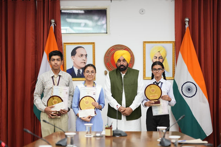 पंजाब बोर्ड 10वीं के नतीजे घोषित: सीएम मान ने टॉपर्स की सराहना की, कहा- बच्चों में प्रतिभा की कोई कमी नहीं