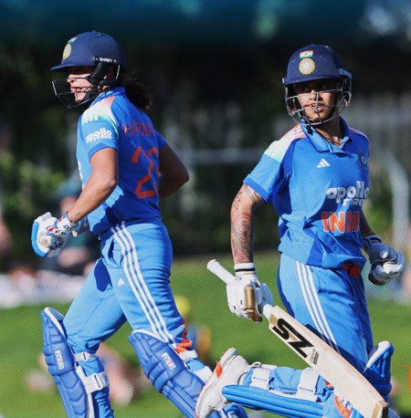 दूसरा वनडे: प्रतीका रावल और हरमनप्रीत कौर का अर्धशतक, भारत ने ऑस्ट्रेलिया को दिया 252 रन का लक्ष्य