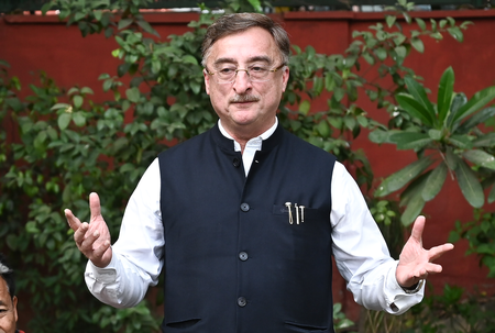 कांग्रेस ने मध्य प्रदेश के उपमुख्यमंत्री के ओएसडी पर लगे रिश्वतखोरी के आरोपों पर मुख्यमंत्री से स्पष्टीकरण मांगा