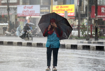 मध्य प्रदेश में अगले चार दिनों तक आंधी, बिजली और ओलावृष्टि की संभावना