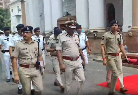 कोलकाता पुलिस में फेरबदल, अलग-अलग पुलिस स्टेशनों में 18 इंस्पेक्टरों का तबादला