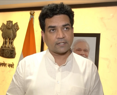 आग से प्रभावित इलाके में गैरकानूनी तरीके से चल रहे होटल और रेस्टोरेंट, जांच तेज : कपिल मिश्रा