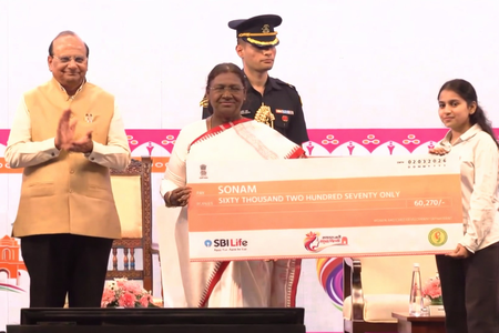 दिल्ली में 'लखपति बिटिया योजना' शुरू, सीएम रेखा गुप्‍ता ने बताया ऐतिहासिक