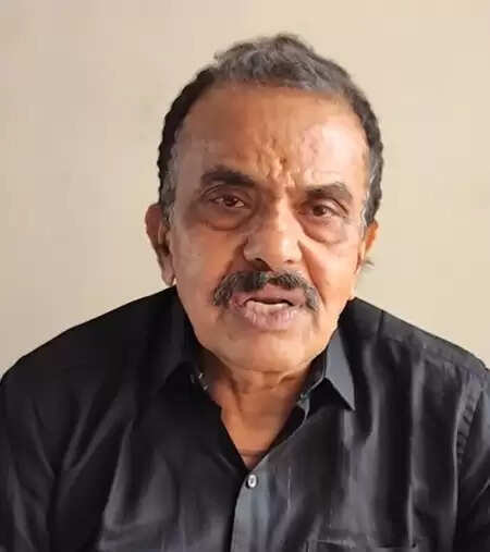 ईडी की छापेमारी के खिलाफ टीएमसी का प्रदर्शन 'चोरी और सीना जोरी' जैसा : संजय निरुपम