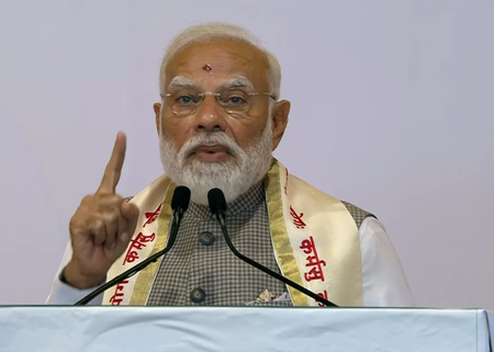 हम सब 'लोटस' की छत्रछाया में और यही देश को नई ऊंचाइयों पर ले जाएगी: पीएम मोदी