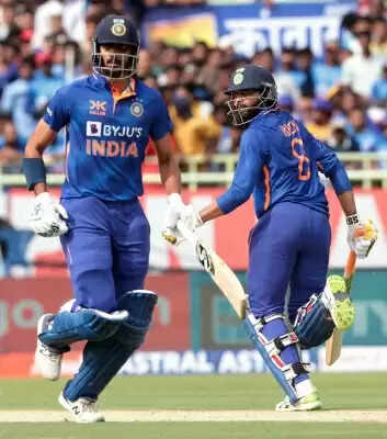 रवींद्र जडेजा और अक्षर पटेल का साथ खेलना बेहतर विकल्प: मोहम्मद कैफ