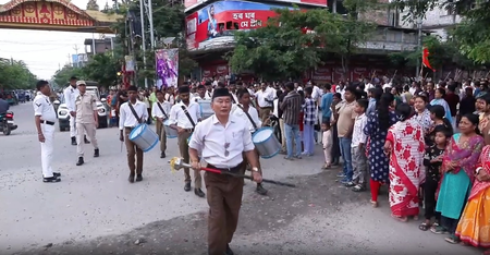 असम: विश्वनाथ चरियाली में आरएसएस कार्यकर्ताओं ने निकाला मार्च-पास्ट, दिखा उत्साह और जोश
