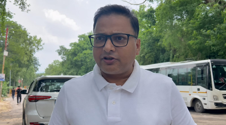 राम मंदिर ट्रस्ट में नई नियुक्ति से चोरी रुकेगी क्या, बड़ी मछलियों को बचाया जा रहा: आशुतोष वर्मा