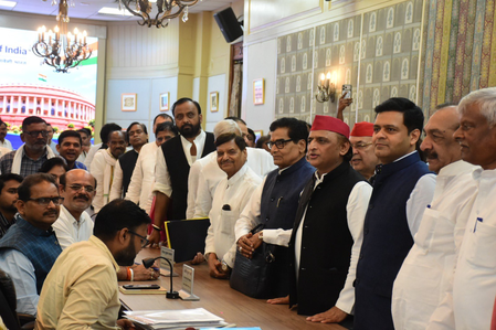 सपा के राज्यसभा उम्मीदवार धनराज नाथवानी के पास कितने करोड़ की संपत्ति? हलफनामे में सामने आई जानकारी
