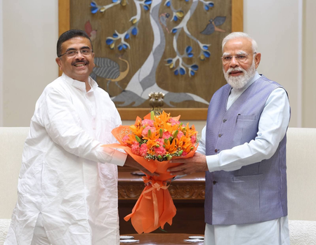 मुख्यमंत्री सुवेंदु अधिकारी ने पीएम मोदी से की मुलाकात, बंगाल के विकास पर चर्चा