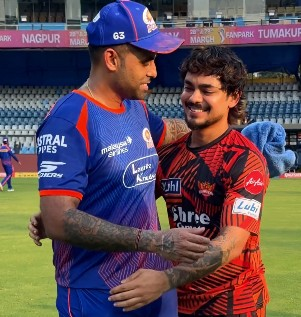 आईपीएल 2026: वानखेड़े में एमआई-एसआरएच के बीच अहम मुकाबला आज, हेड-टू-हेड में आगे है ये टीम