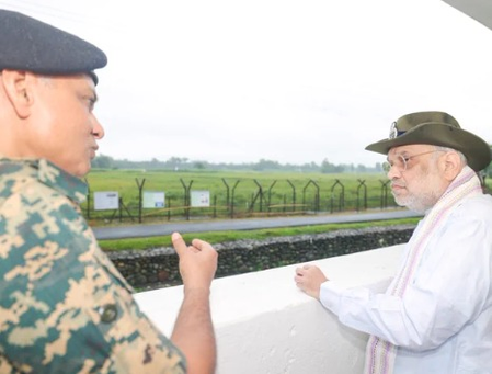 'अब सुरक्षित सीमा का पर्याय बन रहा है सिलीगुड़ी कॉरिडोर', गृह मंत्री शाह ने बीएसएफ जवानों से किया संवाद