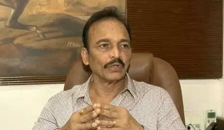 कांग्रेस ने भाई जगताप को जारी किया कारण बताओ नोटिस, मुंबई अध्यक्ष वर्षा गायकवाड़ का मांगा था इस्तीफा