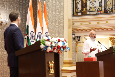 भारत और फ्रांस ने रक्षा एवं इनोवेशन संबंधों को किया मजबूत, ‘विशेष वैश्विक साझेदारी’ की घोषणा