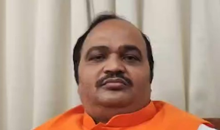 वंदे मातरम् का सम्मान हर किसी को करना चाहिए: आनंद दुबे