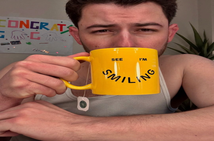 निक जोनास का 'अप्रैल फूल्स' वाला मोमेंट, तस्वीरें शेयर कर बोले- 'देखों, मैं मुस्कुरा रहा हूं'