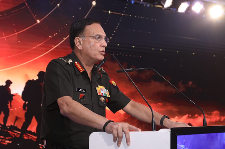 युद्ध का स्वरूप बदल रहा है, हमारी सोच को भी लगातार बदलना होगाः सेना प्रमुख