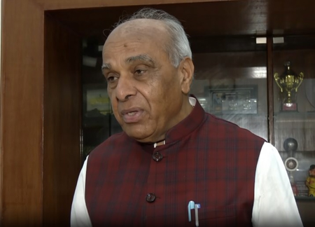 जगदंबिका पाल ने नक्सलवाद पर लगाम लगाने के लिए एनडीए सरकार की तारीफ की