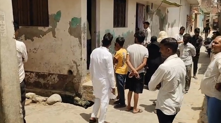 शाहजहांपुर में लावारिस कुत्तों के हमले में 11 वर्षीय बच्ची की मौत, लोगों में आक्रोश