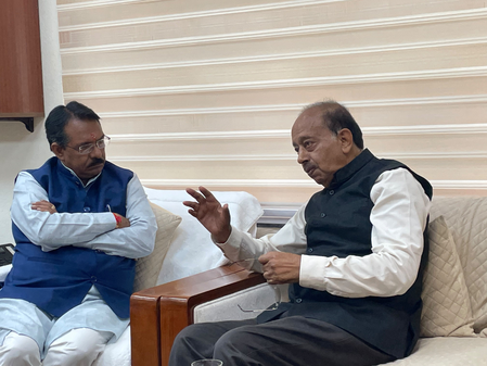 अपनी ही सरकार पर भाजपा नेता विजय गोयल का निशाना, बोले- अफसर काम नहीं कर रहे, जनता परेशान