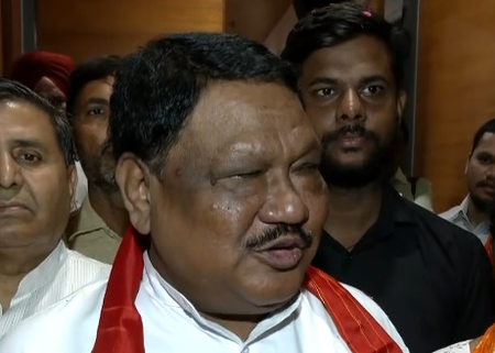 भाजपा एसटी मोर्चा के नए अध्यक्ष बने मन्नालाल रावत, जुएल ओराम बोले- आदिवासी समाज का बढ़ेगा मान