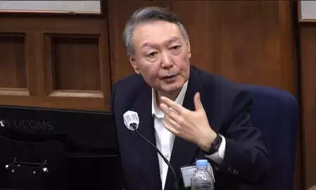 दक्षिण कोरिया: यून के वकीलों का आरोप, 'पूर्व राष्ट्रपति के खिलाफ फैसला राजनीति से प्रेरित'