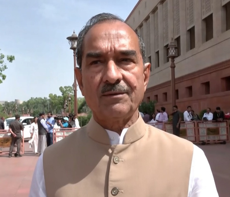 बंगाल में खान-पान पर पाबंदी के दावों को भाजपा सांसदों ने नकारा, कहा-भय फैला रही हैं ममता बनर्जी