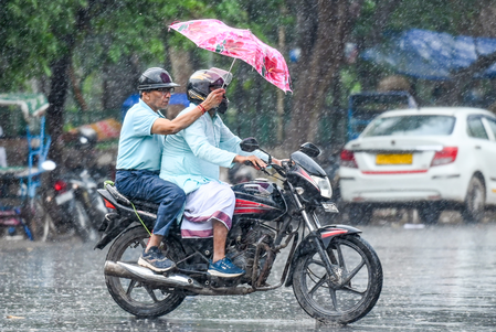 एनसीआर में 3 और 4 मई को येलो अलर्ट जारी, बारिश और तेज हवाओं से मिलेगी गर्मी में राहत