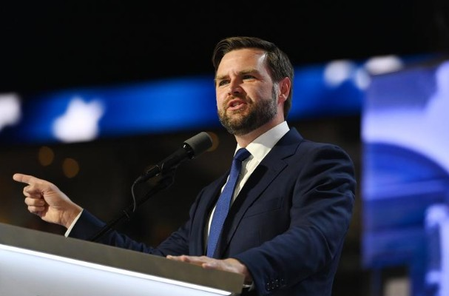 वीजा धोखाधड़ी पर नकेल: उपराष्ट्रपति वेंस बोले- अमेरिकी वर्कर्स को हटाकर विदेशियों को रखना बर्दाश्त नहीं