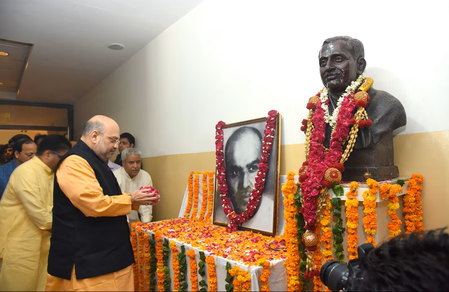 श्यामा प्रसाद मुखर्जी की 125वीं जयंती पर अमित शाह ने किया याद, कहा- 'देश की एकता के लिए उनका योगदान सदैव स्मरणीय'