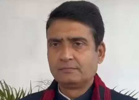 भाजपा फोटोकॉपी वाला बजट पेश करती है: दीपक सिंह