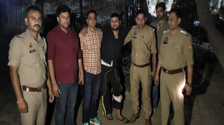 गाजियाबाद: 25 हजार का इनामी बदमाश मुठभेड़ के बाद गिरफ्तार, पैर में लगी गोली