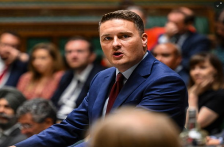 यूके में मेनिन्जाइटिस: दो छात्रों की मौत, मंत्री ने माना नाइटक्लब से फैला संक्रमण