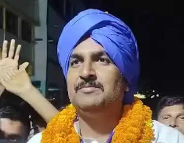 वजीरगंज से बसपा उम्मीदवार चितरंजन कुमार का दावा, 'हाथी की जीत पक्की, कोई नहीं रोक सकता'