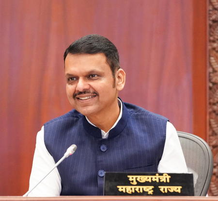 सीएम फडणवीस को मिला मंत्रियों के फैसले बदलने का अधिकार, महाराष्ट्र गवर्नमेंट रूल्स 2026 लागू