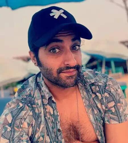 पहले कभी नहीं किया ऐसा एक्शन, 'टॉक्सिक' ने दी करियर की सबसे बड़ी चुनौती: अक्षय ओबेरॉय