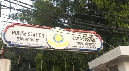 दिल्ली: बुजुर्ग से सोने की अंगूठी लूटने वाली दो महिला आरोपी गिरफ्तार