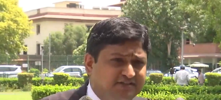स्ट्रीट डॉग्स पर सुप्रीम कोर्ट के फैसले का स्वागत के साथ विरोध भी, वकीलों-कार्यकर्ताओं की मिली-जुली प्रतिक्रिया