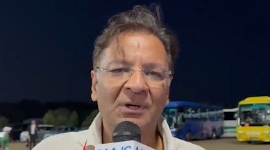 'बेहद गर्व का पल', स्पाइसजेट के अजय सिंह ने कैप्टन स्मित की बहादुरी की तारीफ की