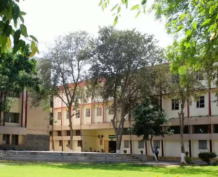 दिल्ली ब्लास्ट के बाद से एक्शन मोड में पुलिस, अल-फलाह यूनिवर्सिटी के खिलाफ दो मामले दर्ज