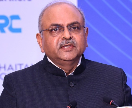 केंद्र ने अगले छह महीनों के लिए रवि अग्रवाल को दोबारा सीबीडीटी का चेयरमैन नियुक्त किया