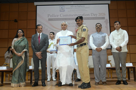 शहीद पुलिसकर्मियों को नमन, राज्यपाल ने आरआरयू में आधुनिक प्रशिक्षण सुविधाएं लॉन्च कीं