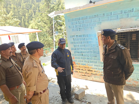 एडीजी ने चारधाम यात्रा सुरक्षा का लिया जायजा, गंगोत्री से गौमुख ट्रैक तक किया निरीक्षण