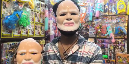 होली उत्‍सव : मुजफ्फरपुर में 'मोदी मास्क' का क्रेज, बाजारों में आउट ऑफ स्टॉक