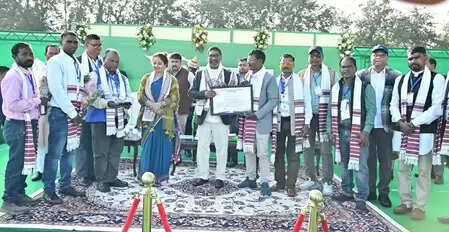 जनजातीय समाज के मुद्दों पर सीएम हेमंत सोरेन ने देशभर के आदिवासी प्रतिनिधियों से किया संवाद