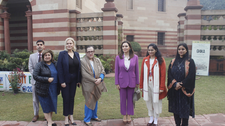 ग्रीस की पर्यटन मंत्री ने अपने डेलीगेशन के साथ नेशनल गैलरी ऑफ मॉडर्न आर्ट घिका प्रदर्शनी का किया दौरा